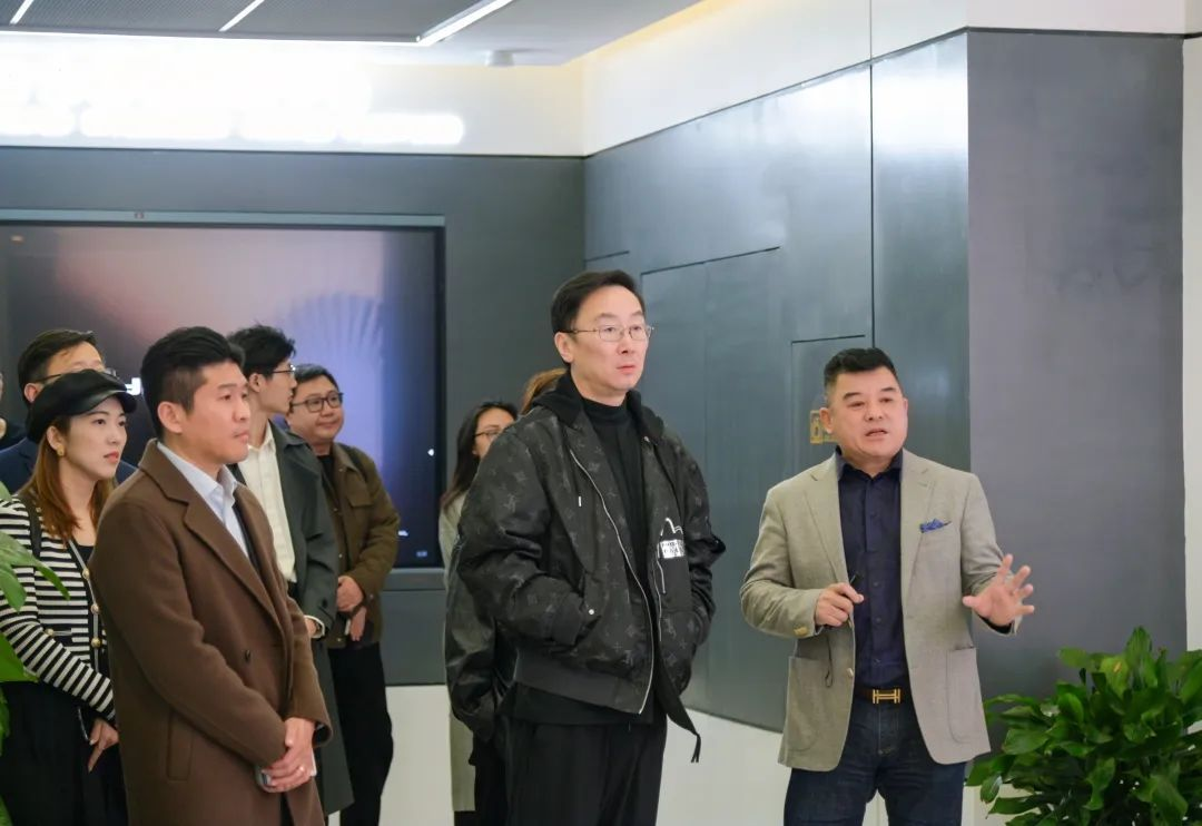 陆川导演到访必赢亚洲，，，，，解锁文化+科技融合新路径