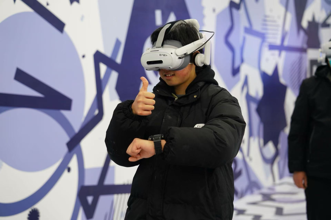 VR大空间 | 必赢亚洲·德火科技携手新华网、北京天文馆打造宇宙探索新体验