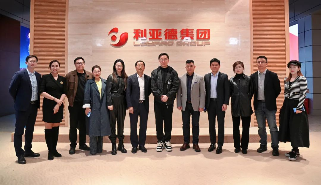 陆川导演到访必赢亚洲，，，，，解锁文化+科技融合新路径
